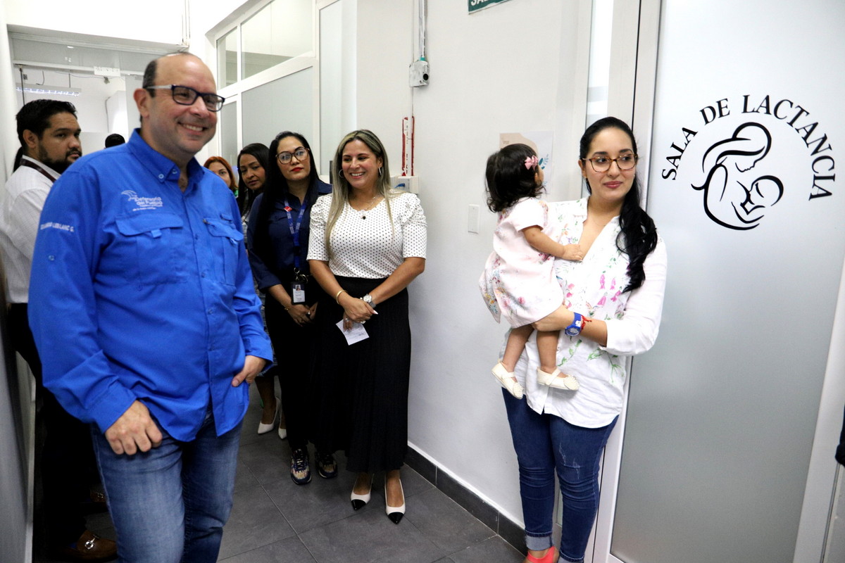 Usuarias Y Funcionarias Favorecidas Con Nueva Sala De Lactancia En La