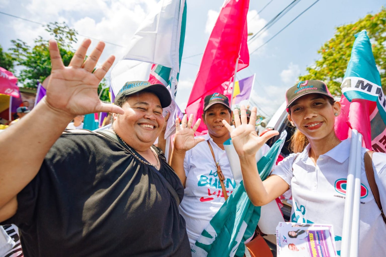 R Mulo Roux Recorre Comunidades De Panam Oeste Panorama Econ Mico Panam